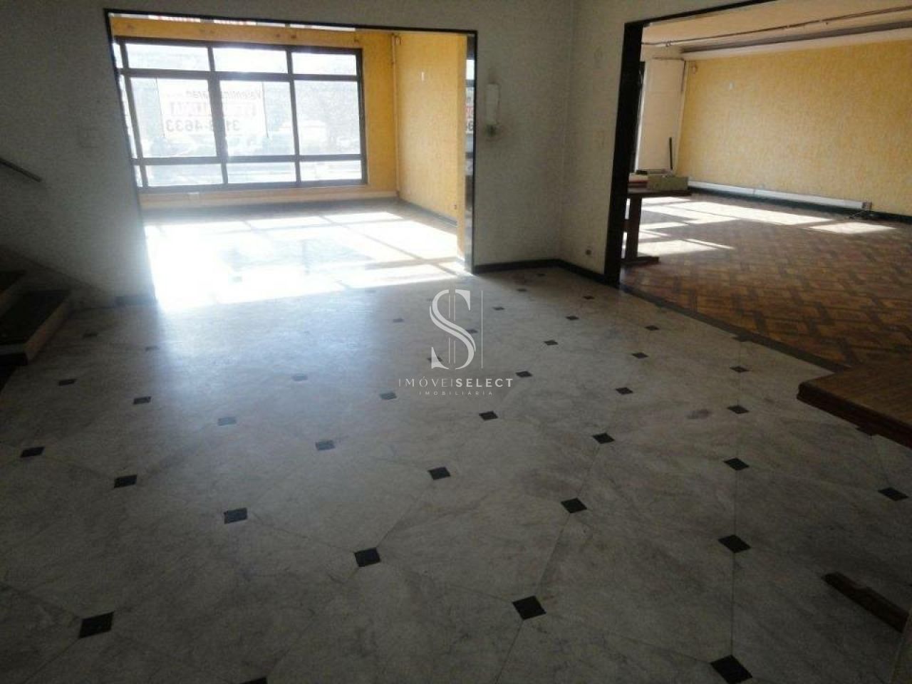 Prédio Comercial para Venda - Luz