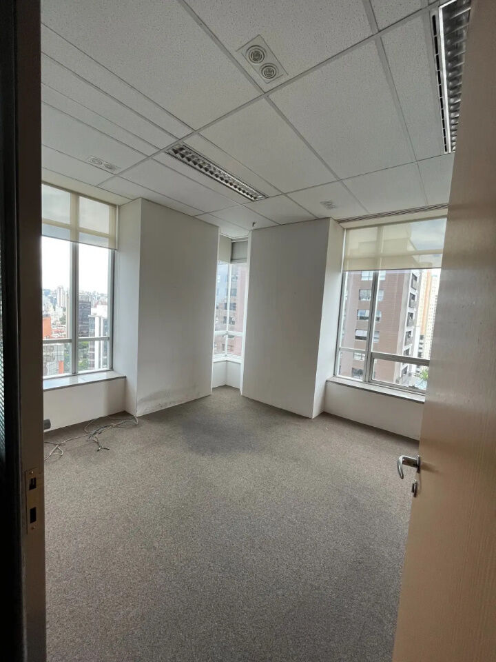 Sala Comercial para Locação - Cidade Monções