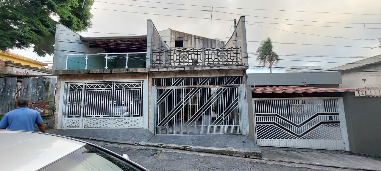 Sobrado para Locação - Parque das Árvores