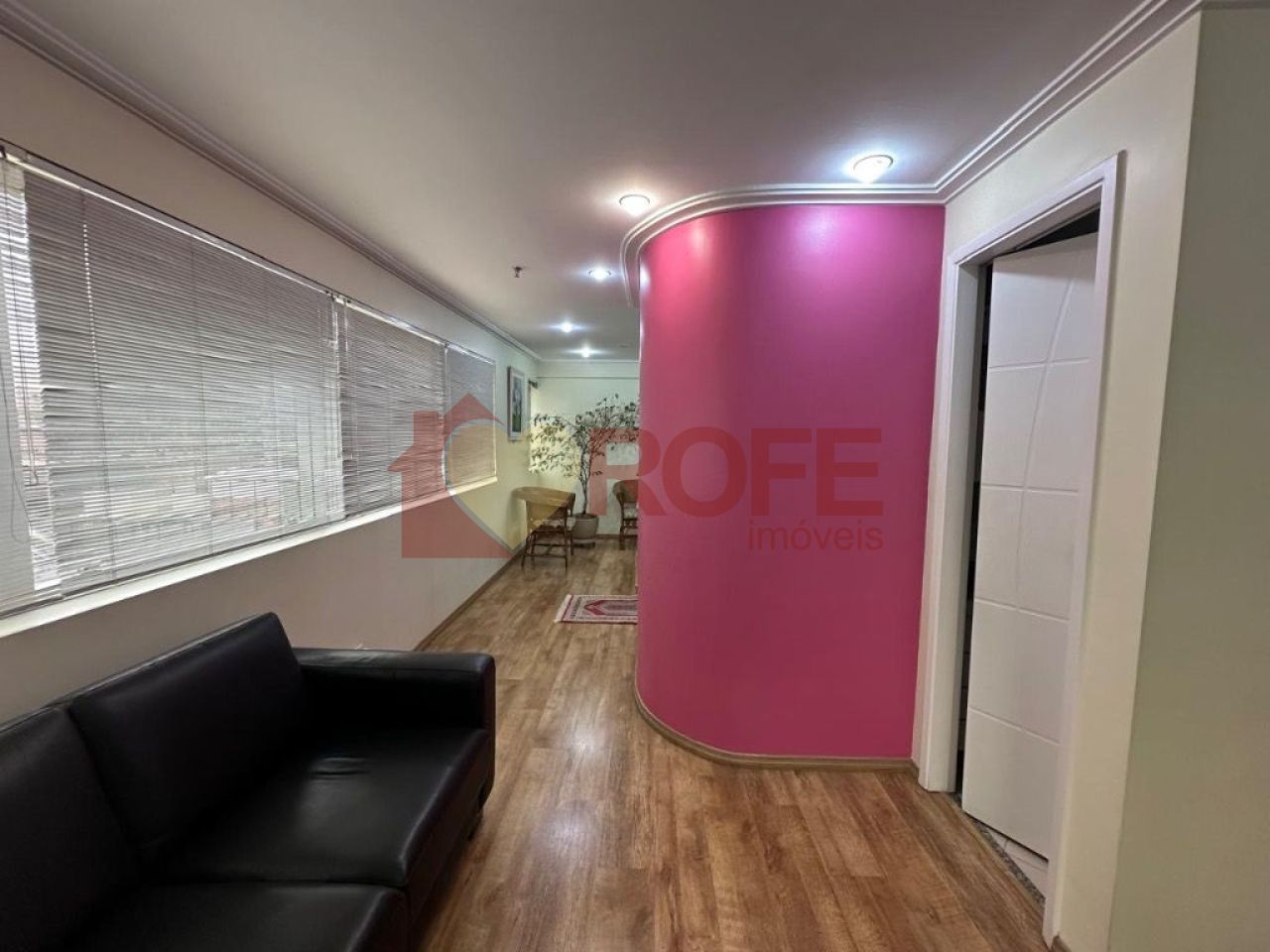 Sala para Venda - Moema Pássaros