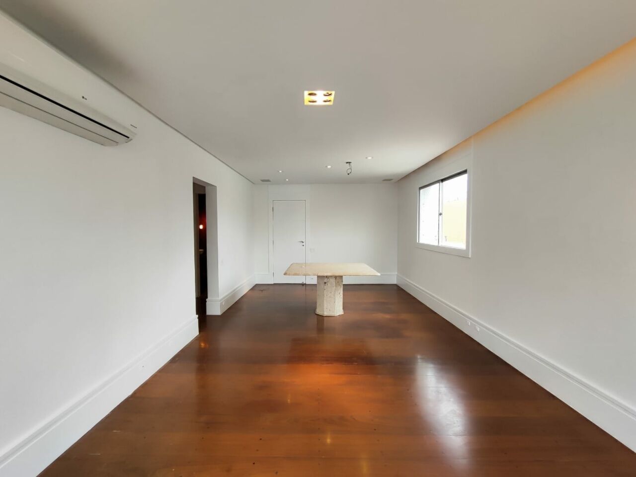 Apartamento para Locação - Indianópolis