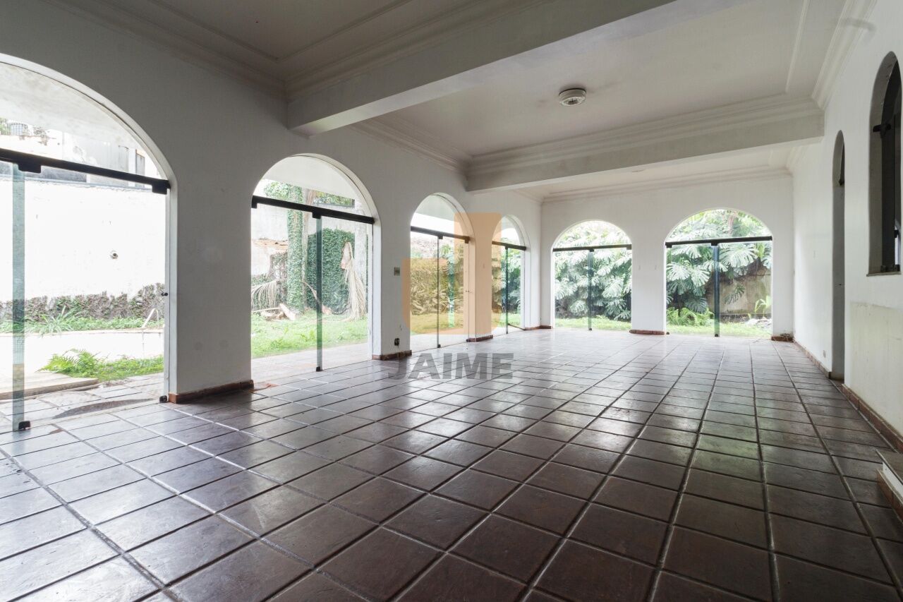 casa-terrea-venda-sao-paulo-pacaembu-3dormitorios-3suites-8vagas-561m2-BI7905