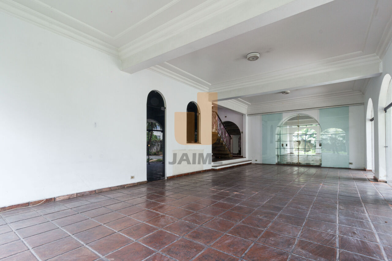 casa-terrea-venda-sao-paulo-pacaembu-3dormitorios-3suites-8vagas-561m2-BI7905