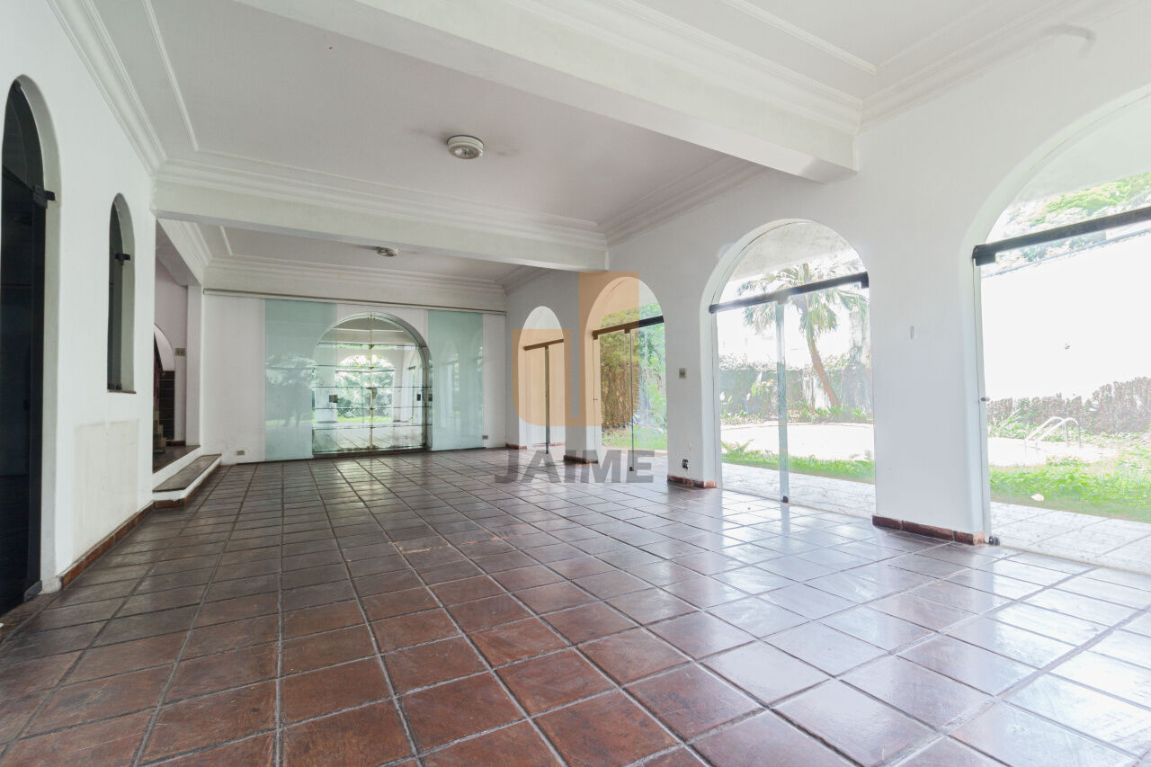 casa-terrea-venda-sao-paulo-pacaembu-3dormitorios-3suites-8vagas-561m2-BI7905