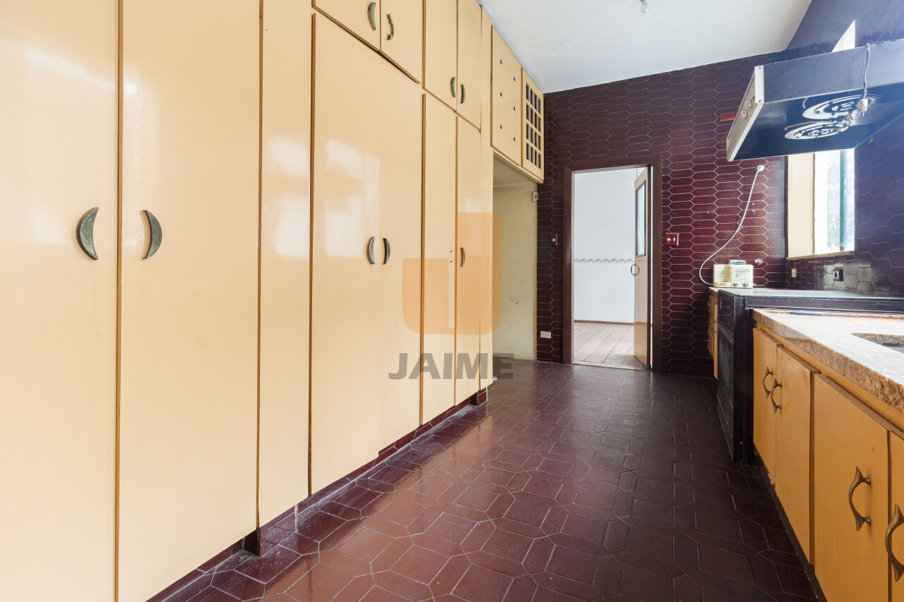 casa-terrea-venda-sao-paulo-pacaembu-3dormitorios-3suites-8vagas-561m2-BI7905