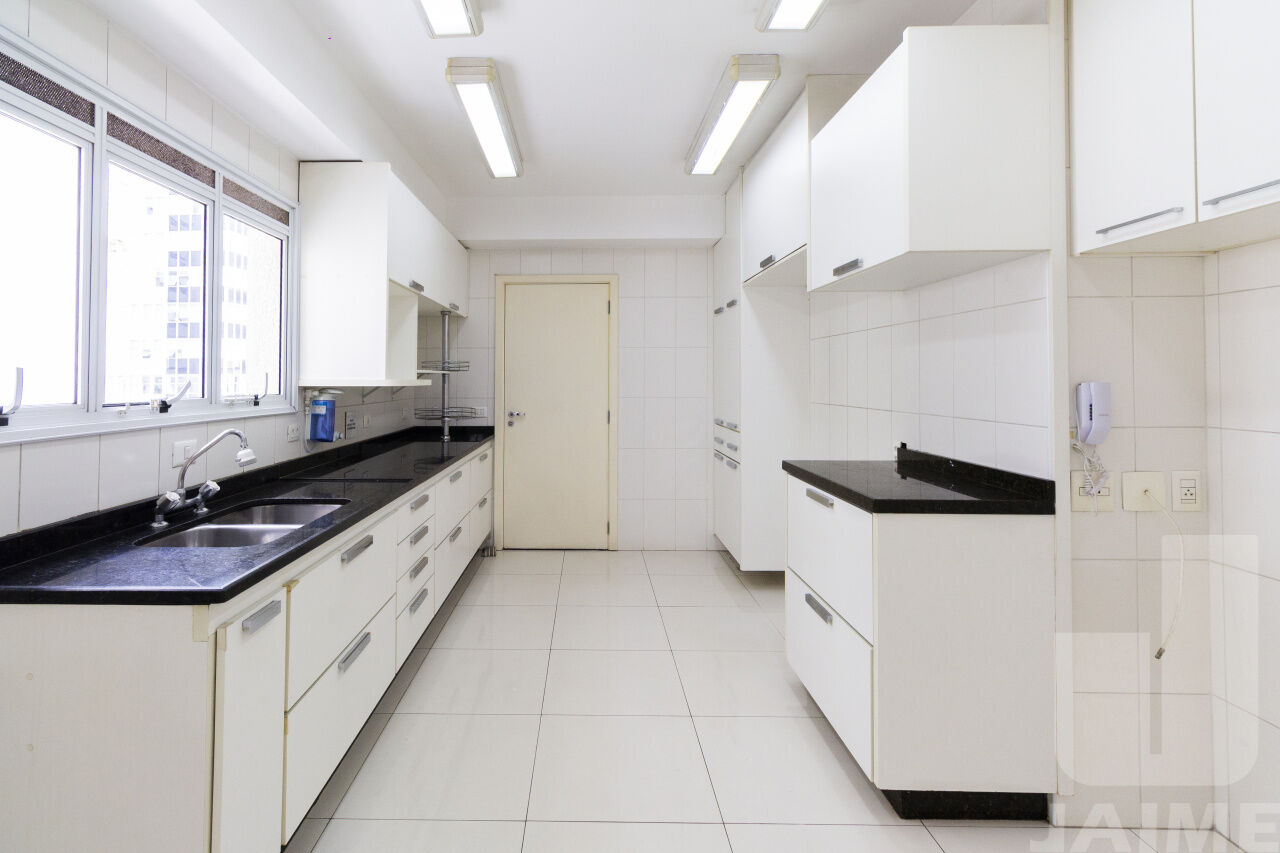 apartamento-locacao-sao-paulo-higienopolis-3dormitorios-3suites-3vagas-200m2-BI810