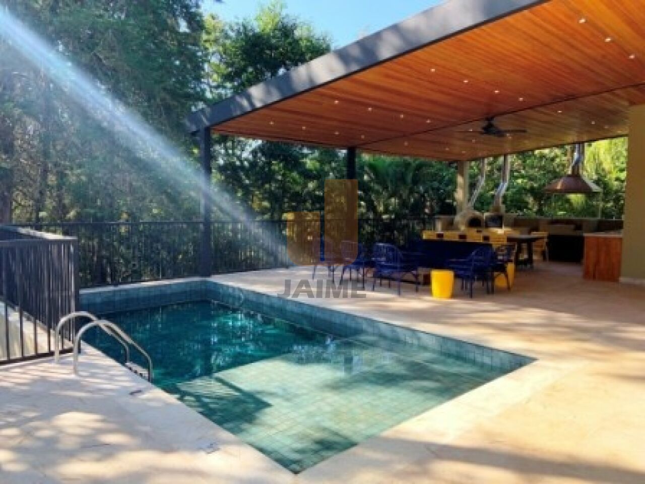 casa-assobradada-venda-atibaia-estancia-parque-de-atibaia-3dormitorios-3suites-4vagas-405m2-BI8236