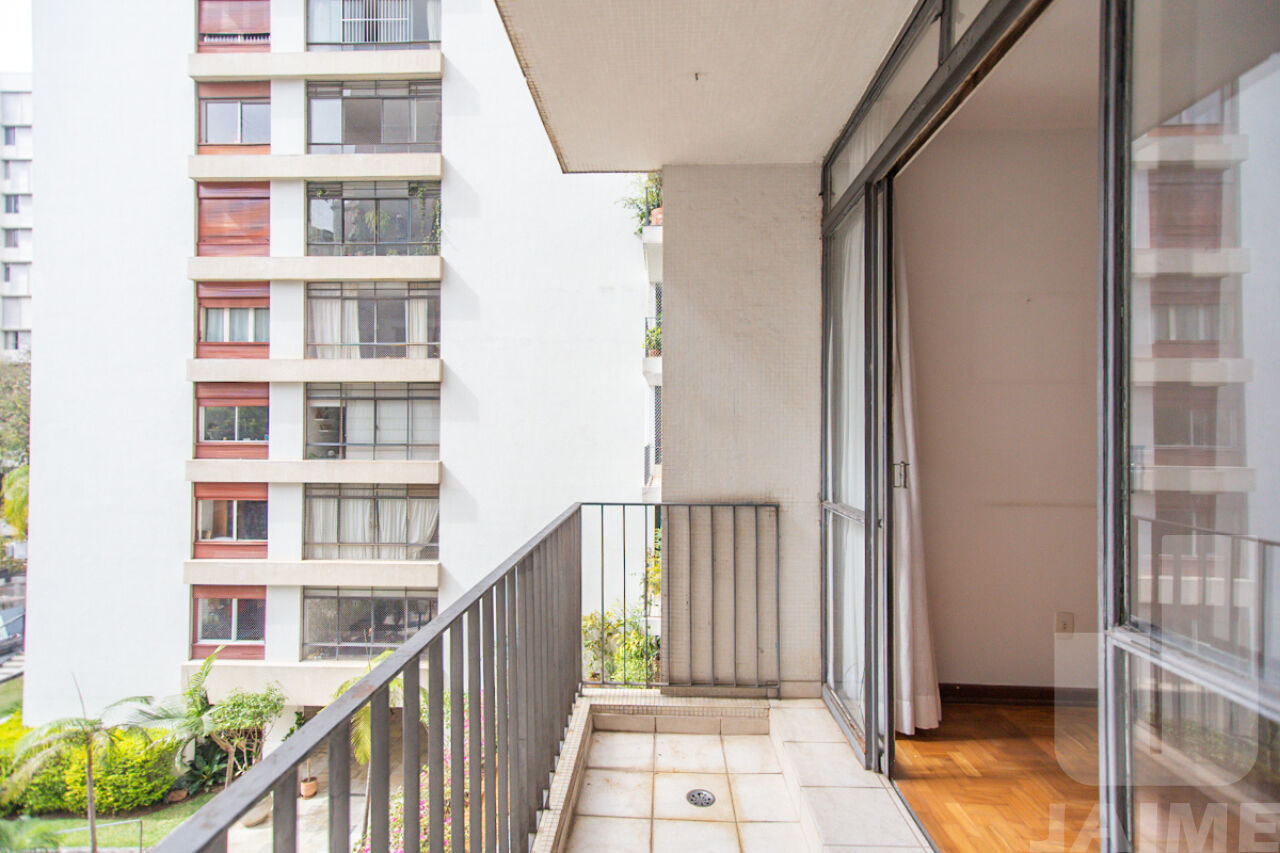 apartamento-venda-sao-paulo-higienopolis-3dormitorios-1suite-2vagas-186m2-BI8444