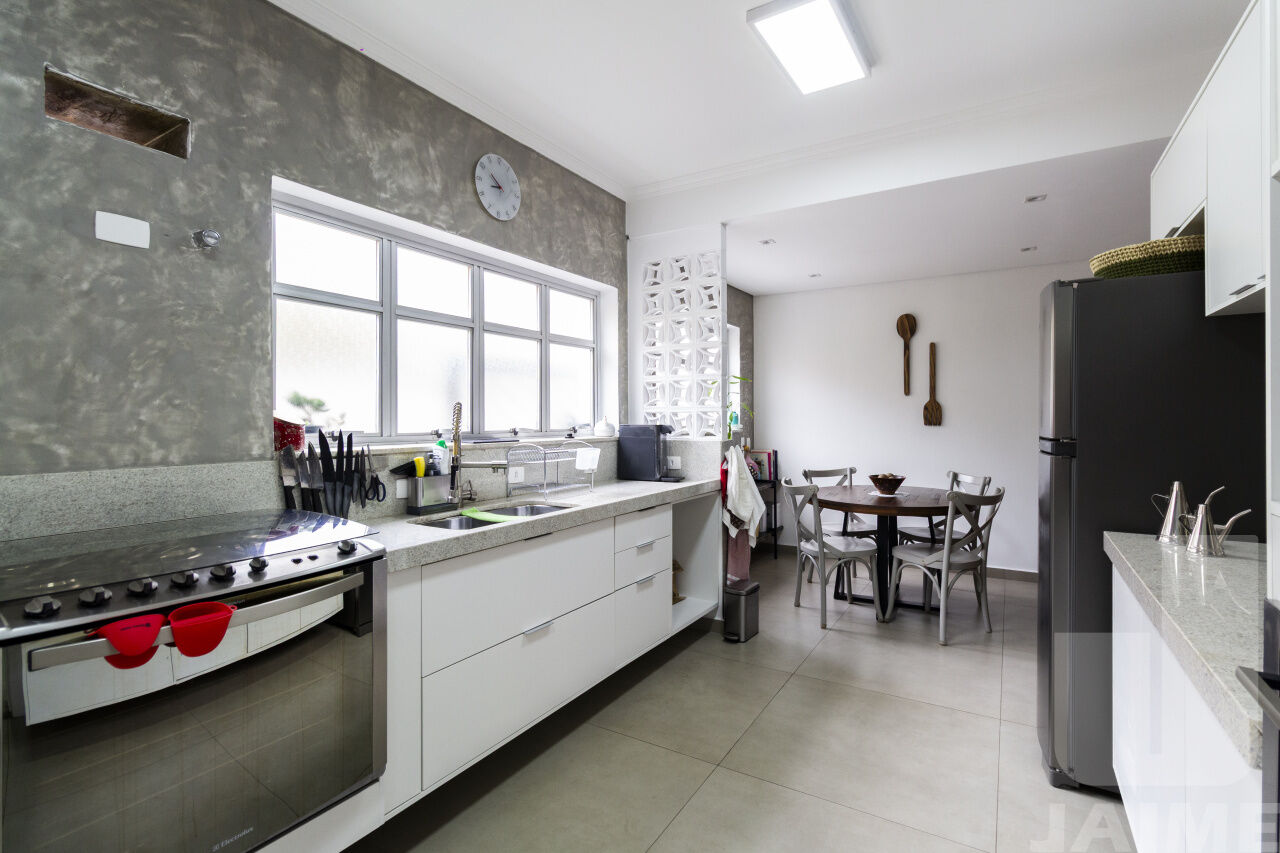 casa-assobradada-venda-sao-paulo-vila-ipojuca-3dormitorios-3suites-5vagas-210m2-BI9072