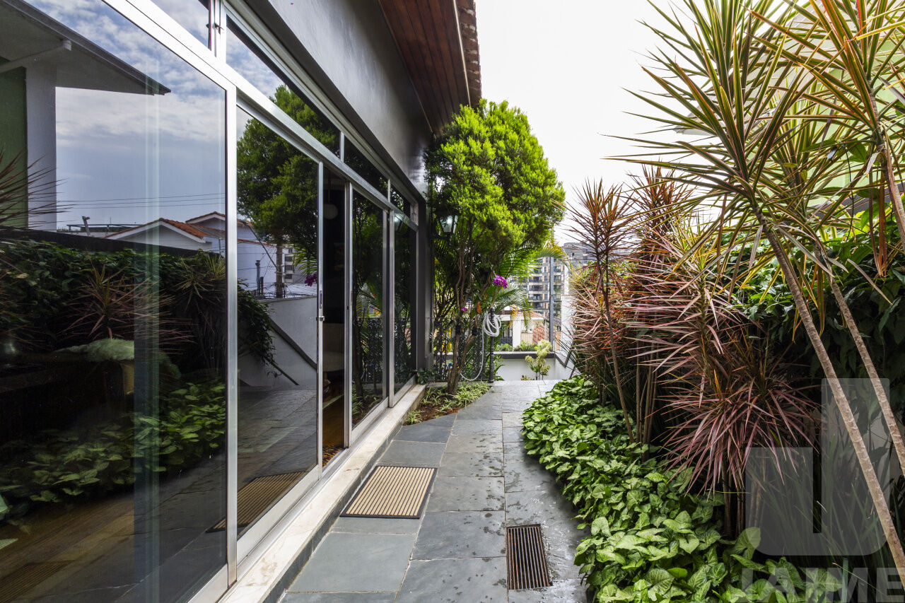 casa-assobradada-venda-sao-paulo-vila-ipojuca-3dormitorios-3suites-5vagas-210m2-BI9072