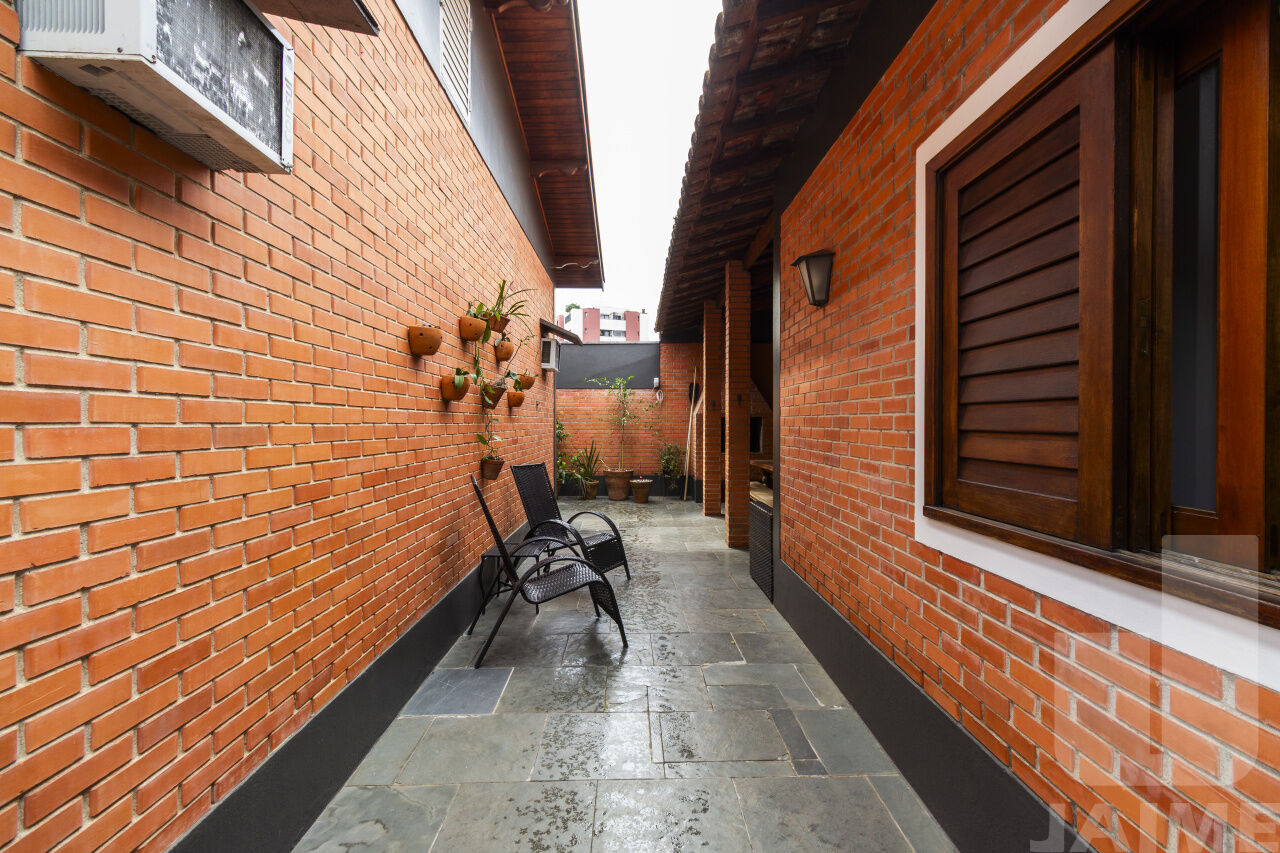 casa-assobradada-venda-sao-paulo-vila-ipojuca-3dormitorios-3suites-5vagas-210m2-BI9072