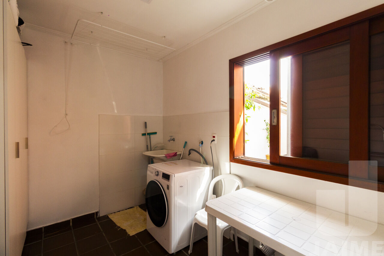 casa-assobradada-venda-sao-paulo-vila-ipojuca-3dormitorios-3suites-5vagas-210m2-BI9072