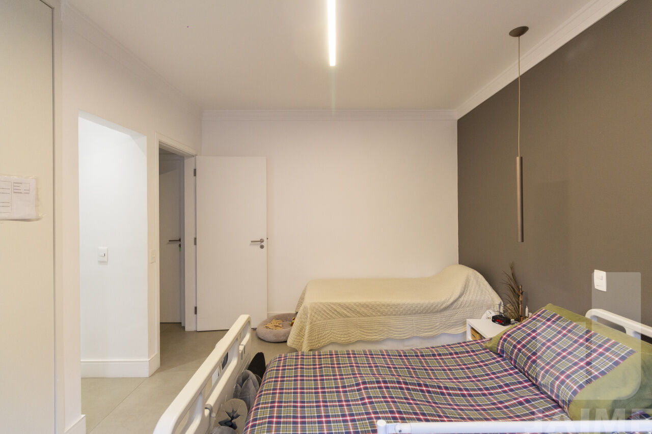 casa-assobradada-venda-sao-paulo-vila-ipojuca-3dormitorios-3suites-5vagas-210m2-BI9072