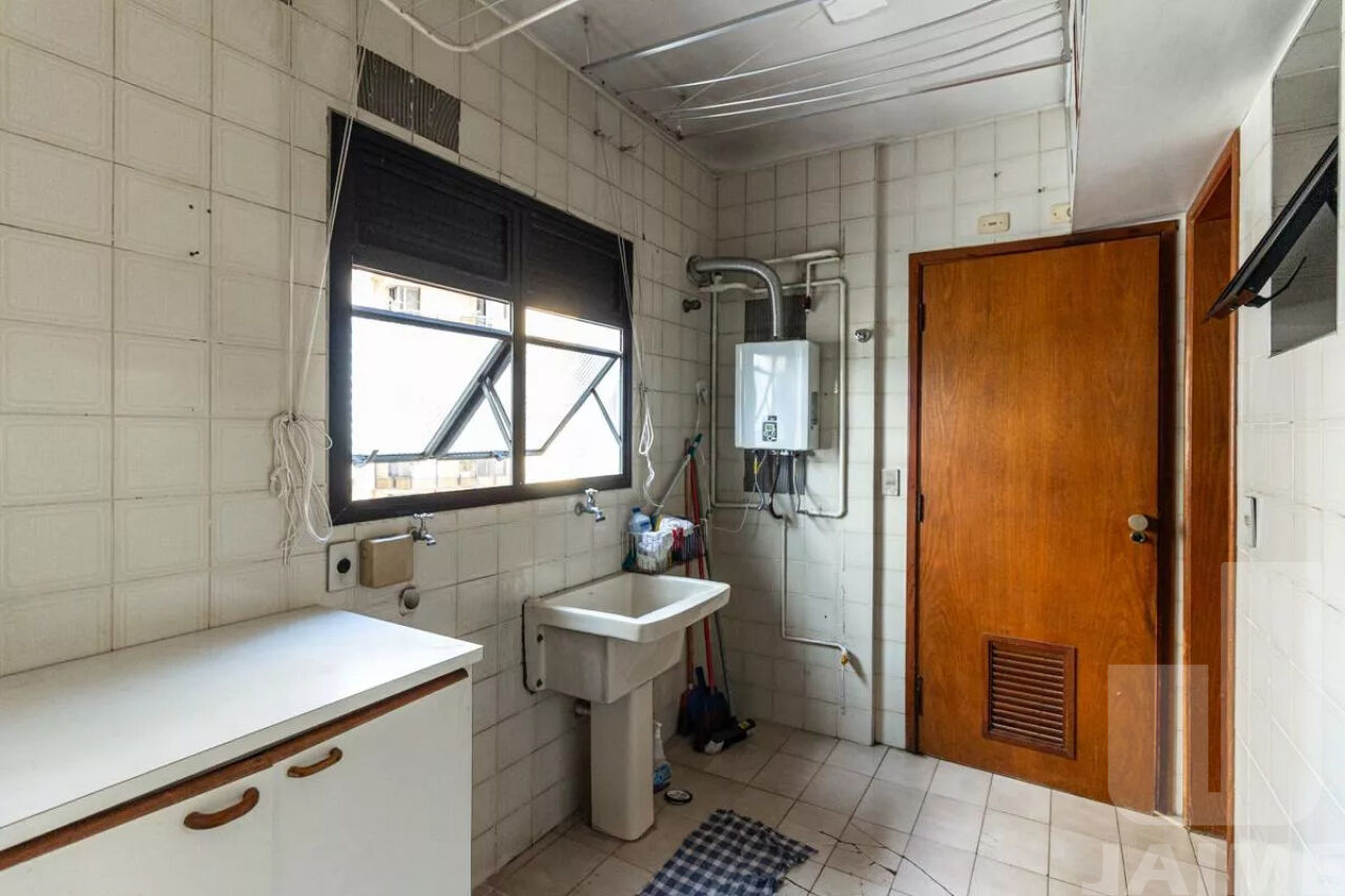 apartamento-venda-sao-paulo-higienopolis-3dormitorios-1suite-2vagas-137m2-BI9092