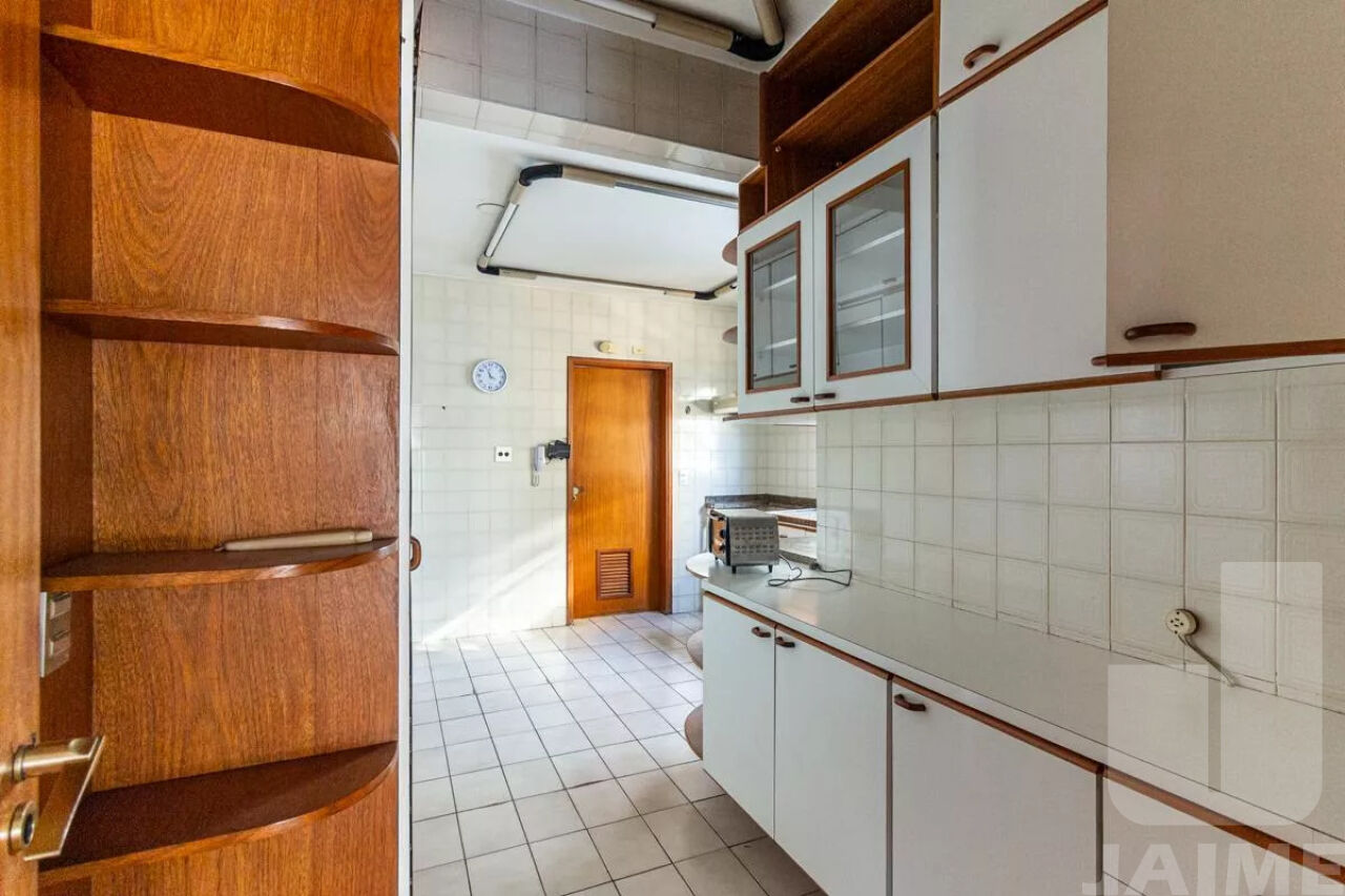 apartamento-venda-sao-paulo-higienopolis-3dormitorios-1suite-2vagas-137m2-BI9092