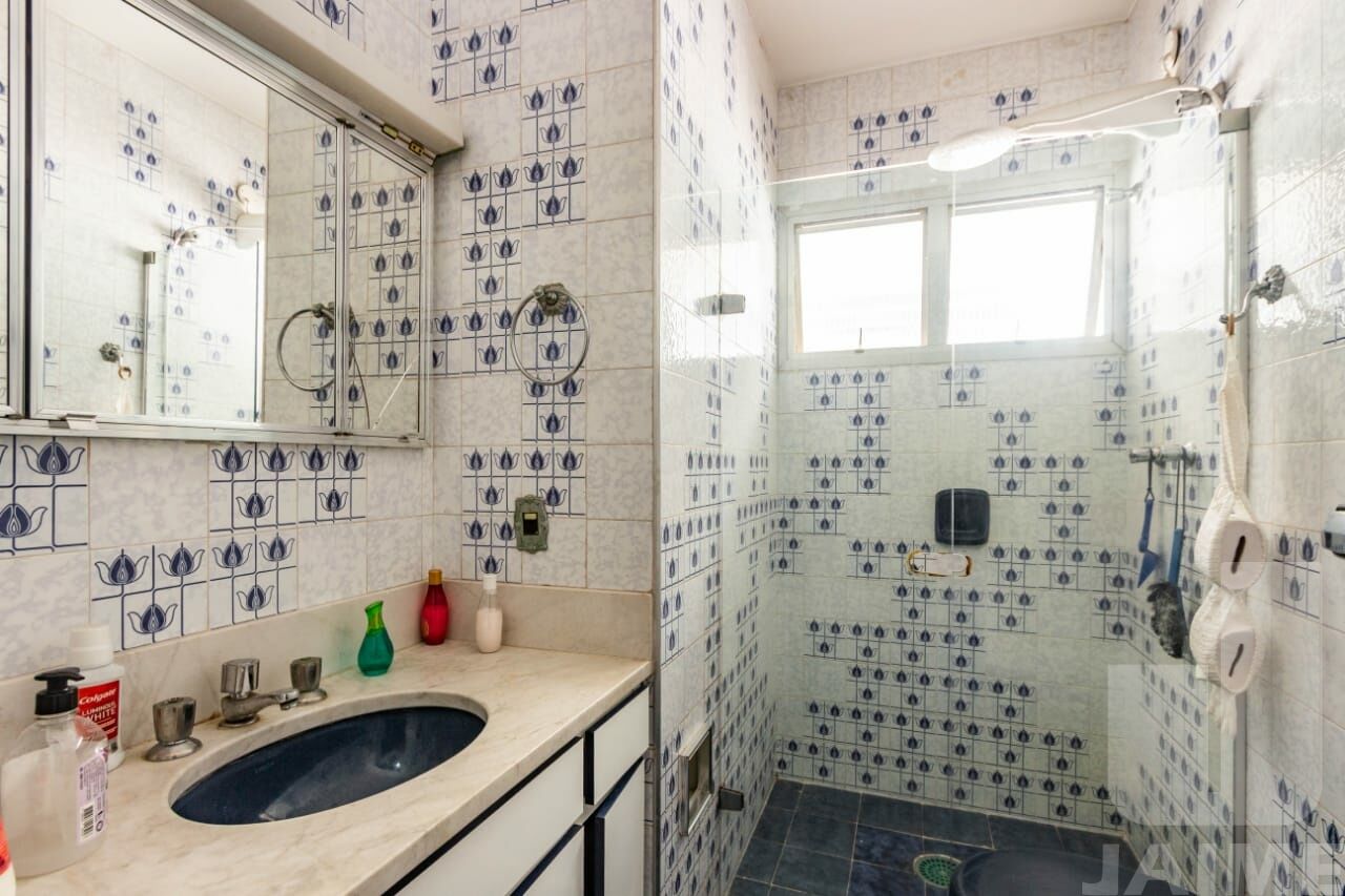 casa-assobradada-venda-sao-paulo-sumare-5dormitorios-2suites-3vagas-250m2-BI9138