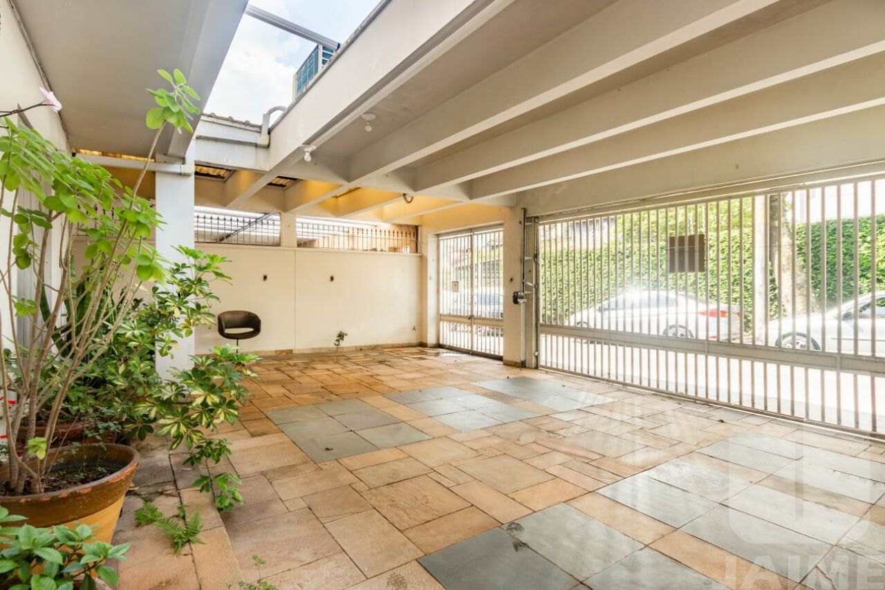 casa-assobradada-venda-sao-paulo-sumare-5dormitorios-2suites-3vagas-250m2-BI9138