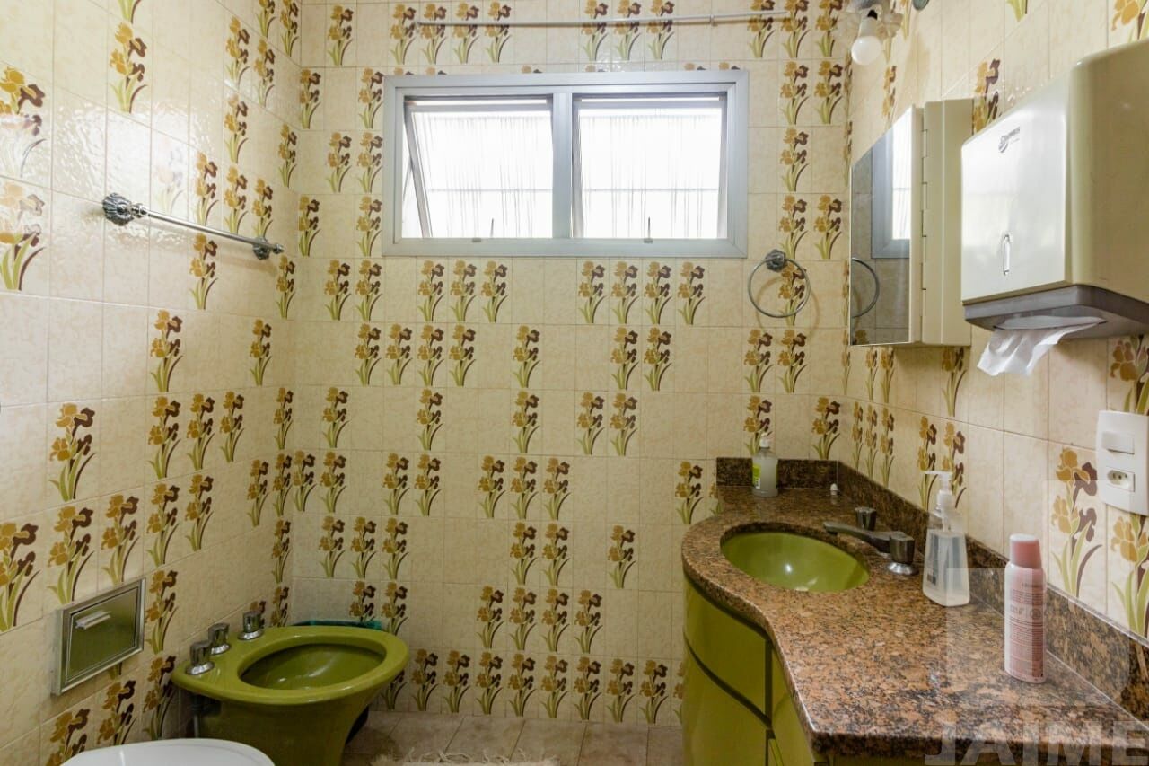 casa-assobradada-venda-sao-paulo-sumare-5dormitorios-2suites-3vagas-250m2-BI9138