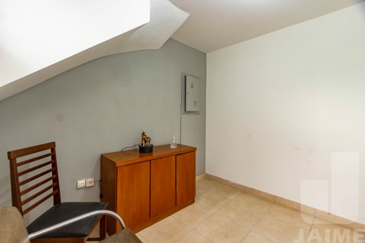 casa-assobradada-venda-sao-paulo-sumare-5dormitorios-2suites-3vagas-250m2-BI9138