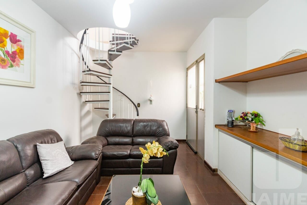 casa-assobradada-venda-sao-paulo-sumare-5dormitorios-2suites-3vagas-250m2-BI9138