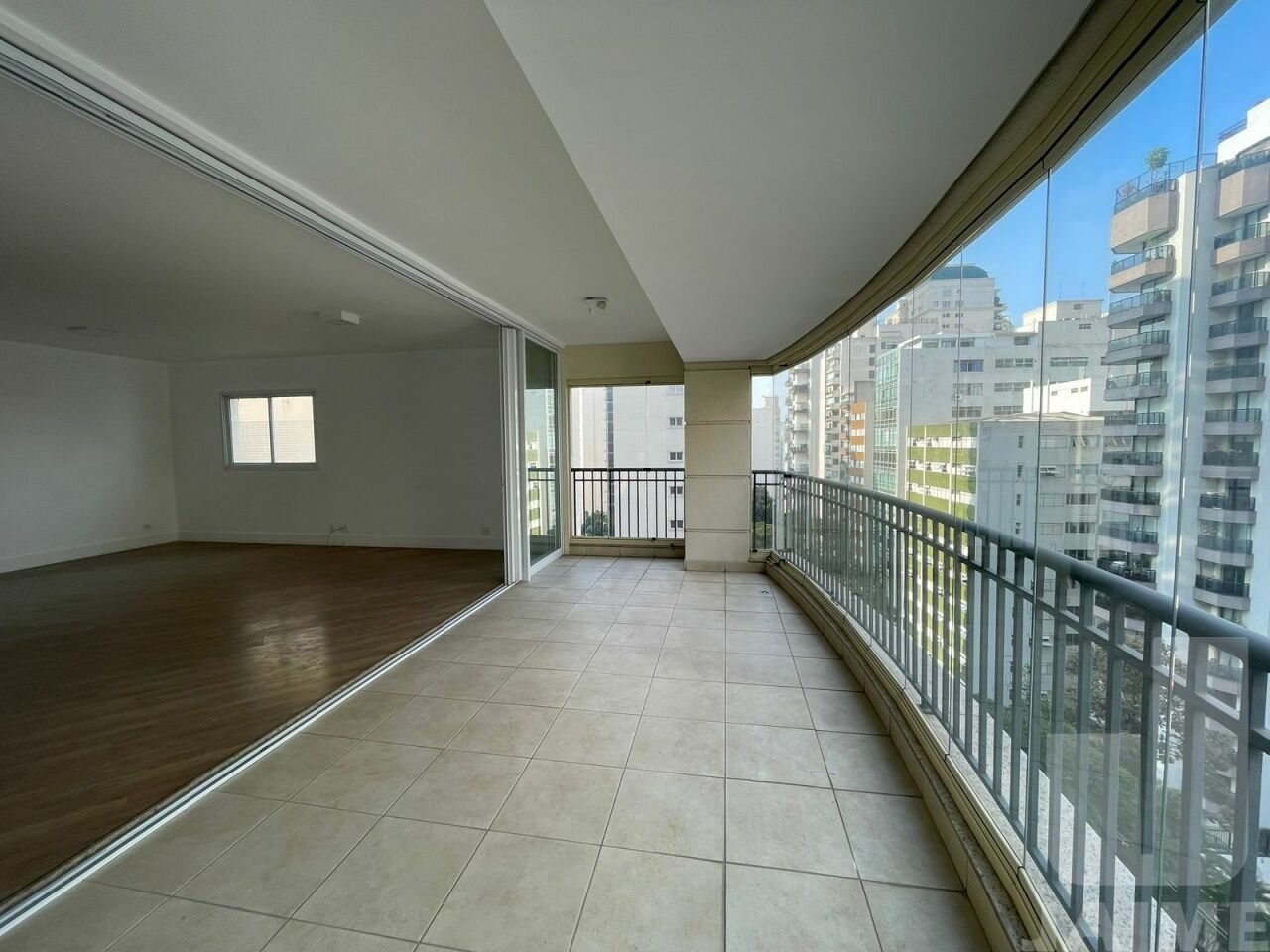 apartamento-locacao-sao-paulo-higienopolis-4dormitorios-4suites-3vagas-200m2-JA13899