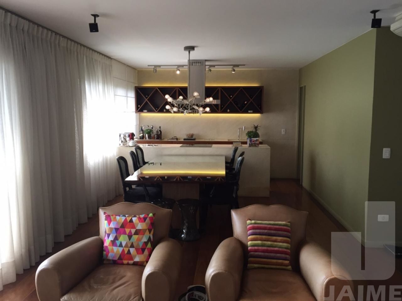 apartamento-locacao-sao-paulo-higienopolis-2dormitorios-2suites-2vagas-180m2-JA15510