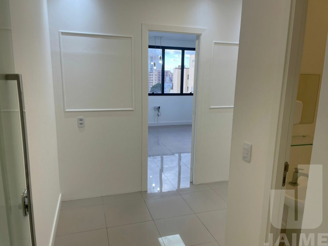 conj-comercial-locacao-sao-paulo-higienopolis-1vaga-33m2-JA16648