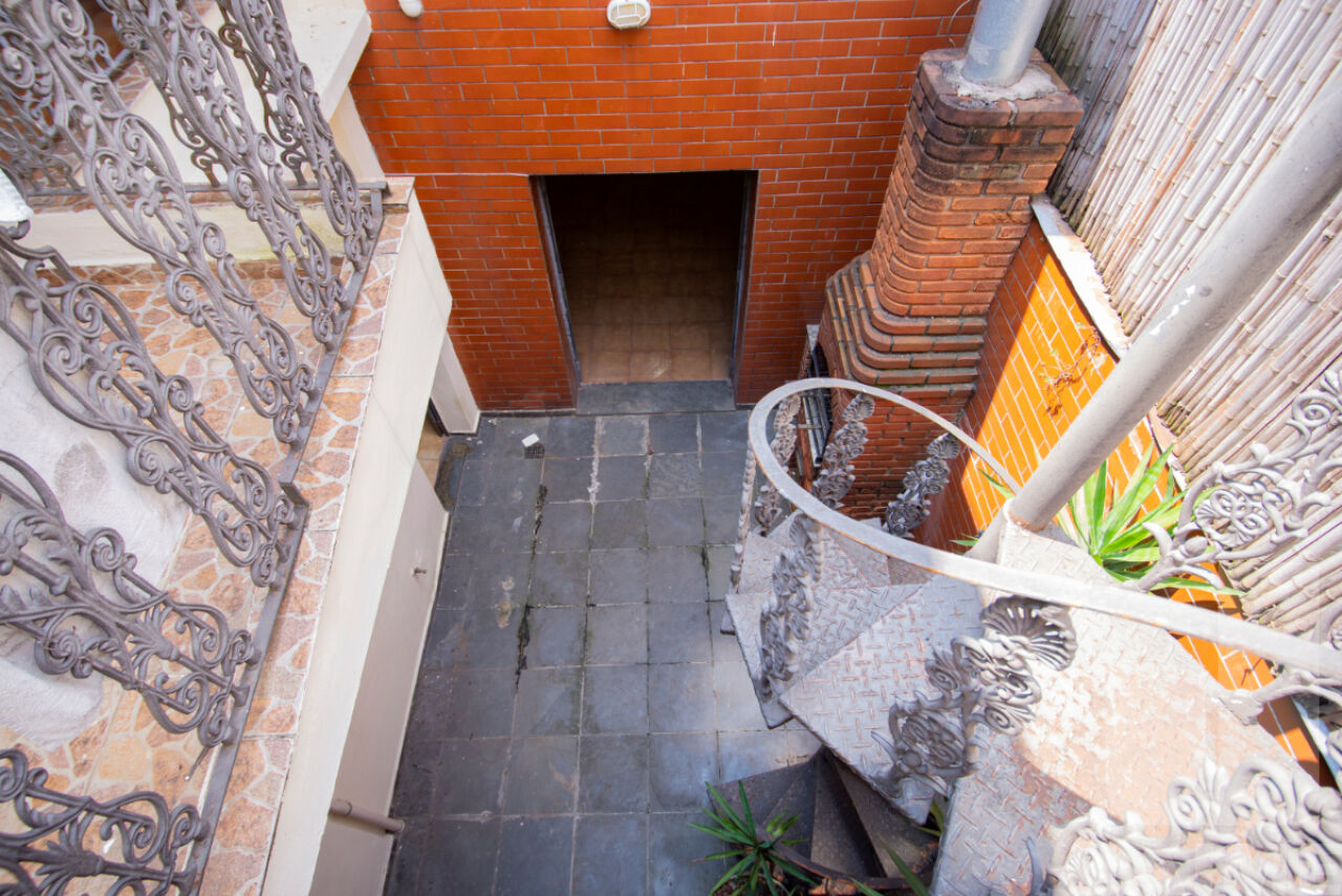 casa-assobradada-venda-sao-paulo-perdizes-5dormitorios-1suite-170m2-JA23530