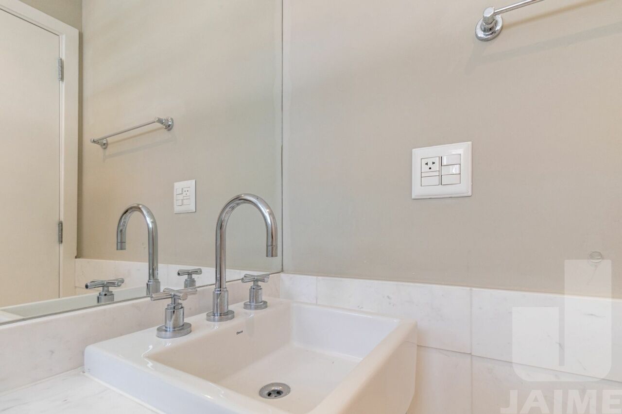 apartamento-locacao-sao-paulo-vila-nova-conceicao-2dormitorios-2suites-3vagas-157m2-JA25989