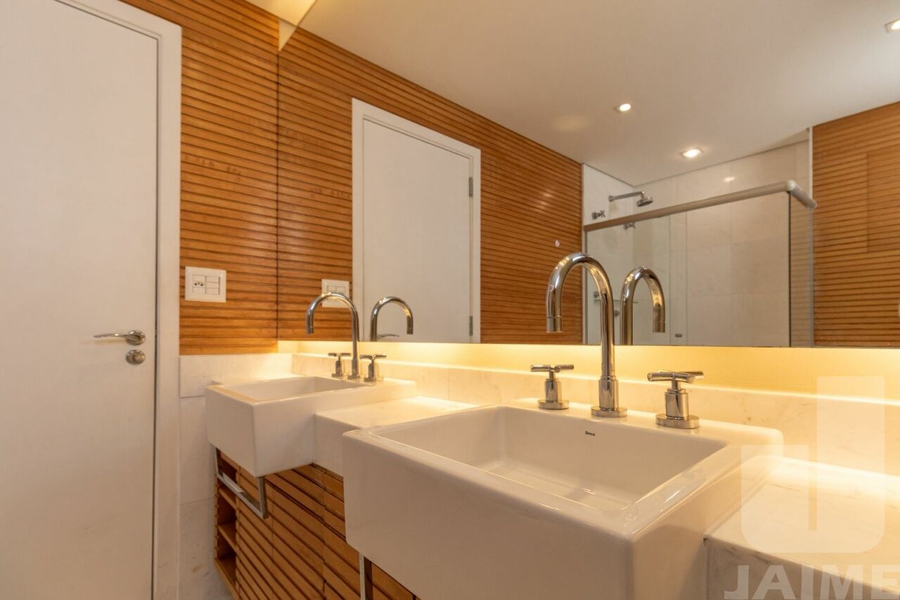 apartamento-locacao-sao-paulo-vila-nova-conceicao-2dormitorios-2suites-3vagas-157m2-JA25989