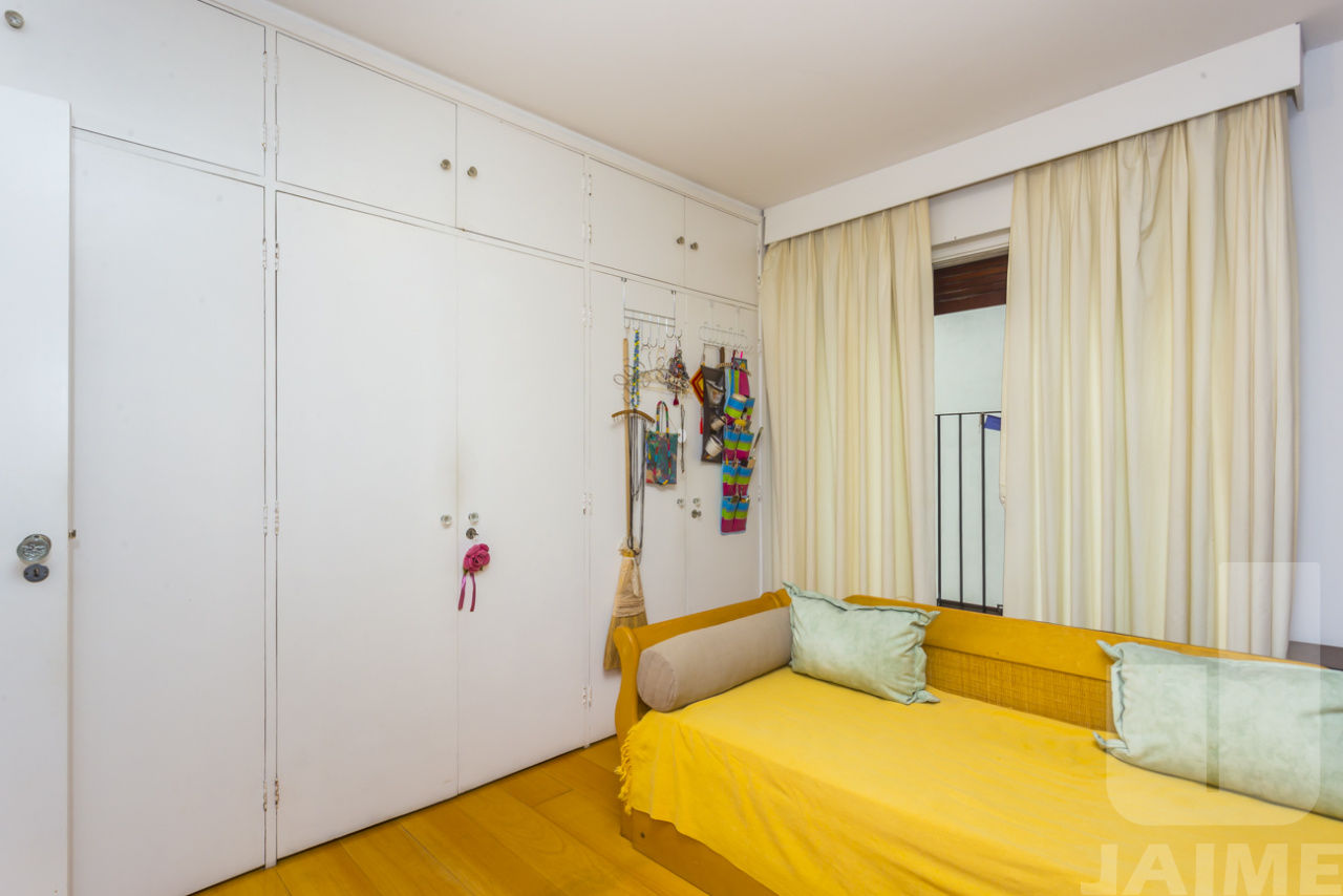 apartamento-venda-sao-paulo-higienopolis-3dormitorios-1suite-2vagas-216m2-JA27126