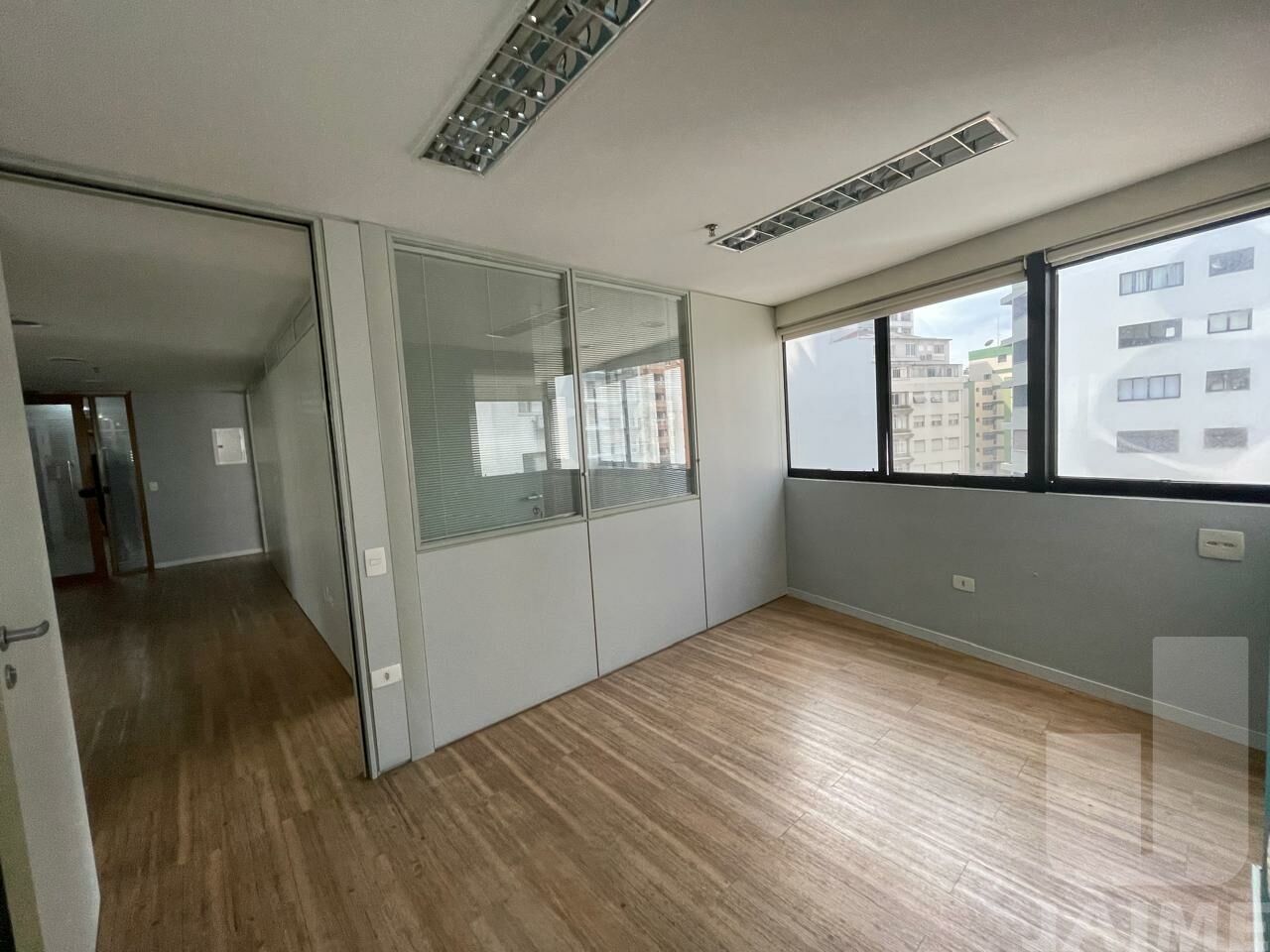 conj-comercial-venda-sao-paulo-higienopolis-2vagas-102m2-JA27823