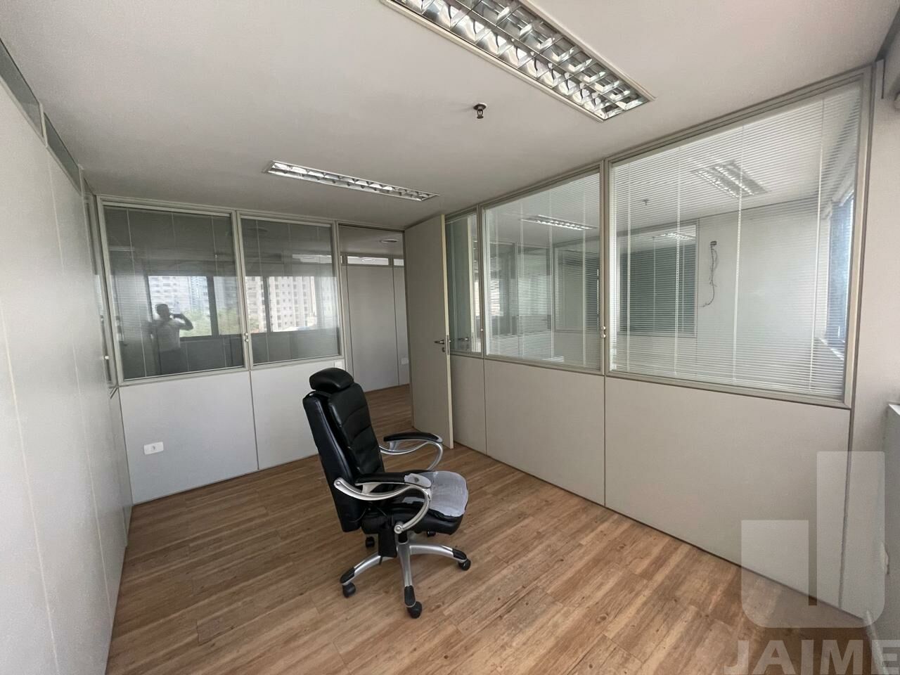 conj-comercial-venda-sao-paulo-higienopolis-2vagas-102m2-JA27823