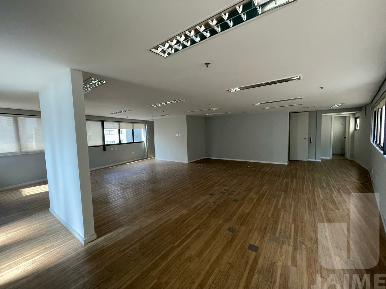 conj-comercial-venda-sao-paulo-higienopolis-2vagas-102m2-JA27823