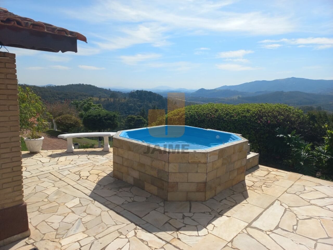 chacara-venda-atibaia-portao-4dormitorios-4suites-6vagas-600m2-JA29463