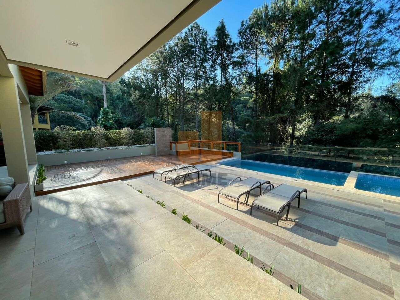 casa-terrea-venda-atibaia-jardim-dos-pinheiros-6dormitorios-6suites-6vagas-720m2-JA30435