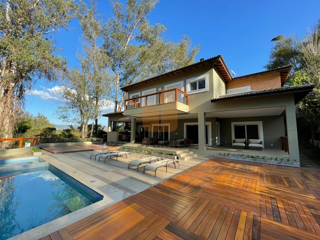 casa-terrea-venda-atibaia-jardim-dos-pinheiros-6dormitorios-6suites-6vagas-720m2-JA30435