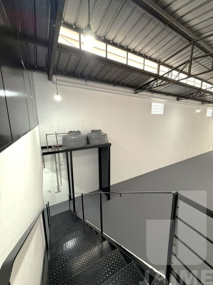 galpao-locacao-sao-paulo-barra-funda-400m2-JA31753
