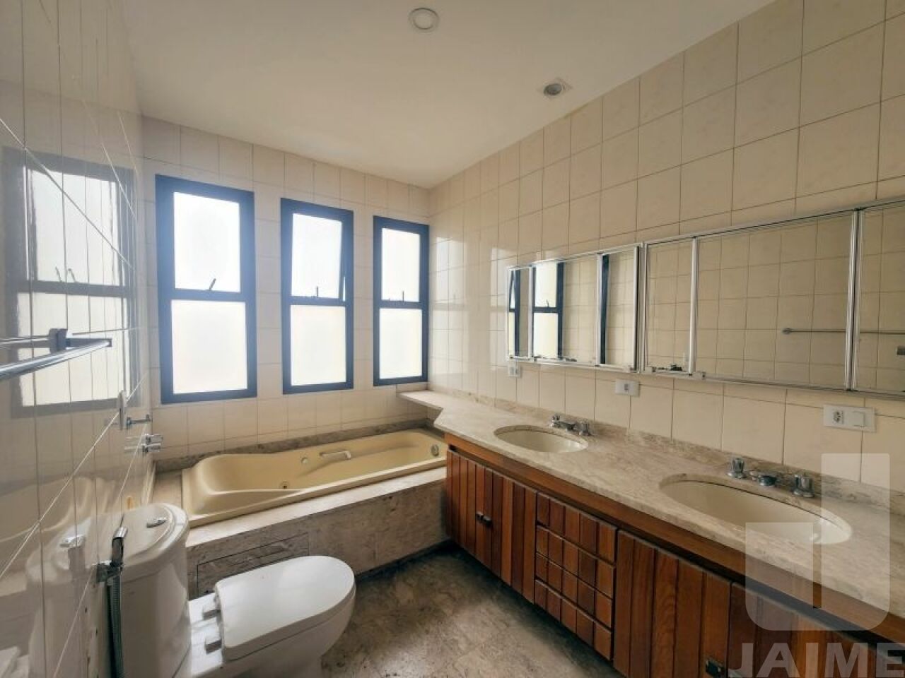 apartamento-venda-sao-paulo-itaim-bibi-3dormitorios-3suites-3vagas-198m2-JA39041