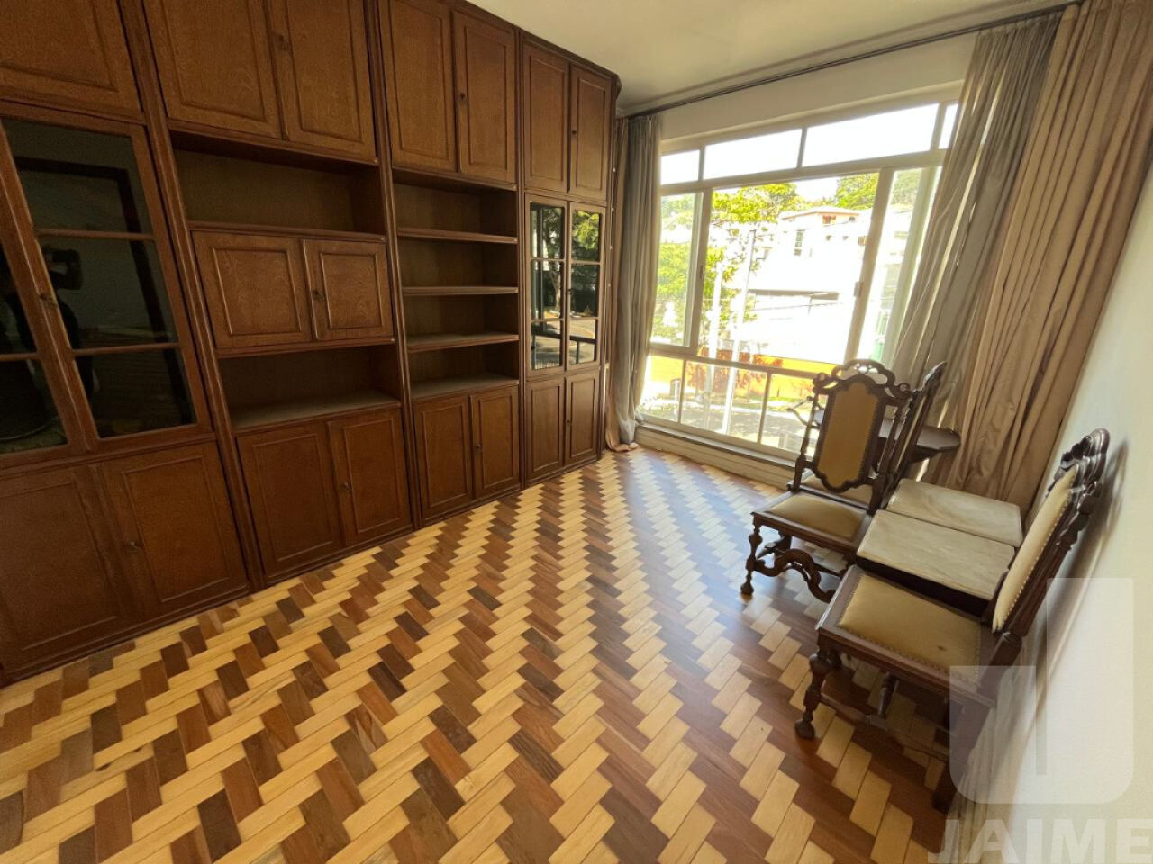 casa-assobradada-locacao-sao-paulo-pacaembu-3dormitorios-1suite-5vagas-330m2-JA39563