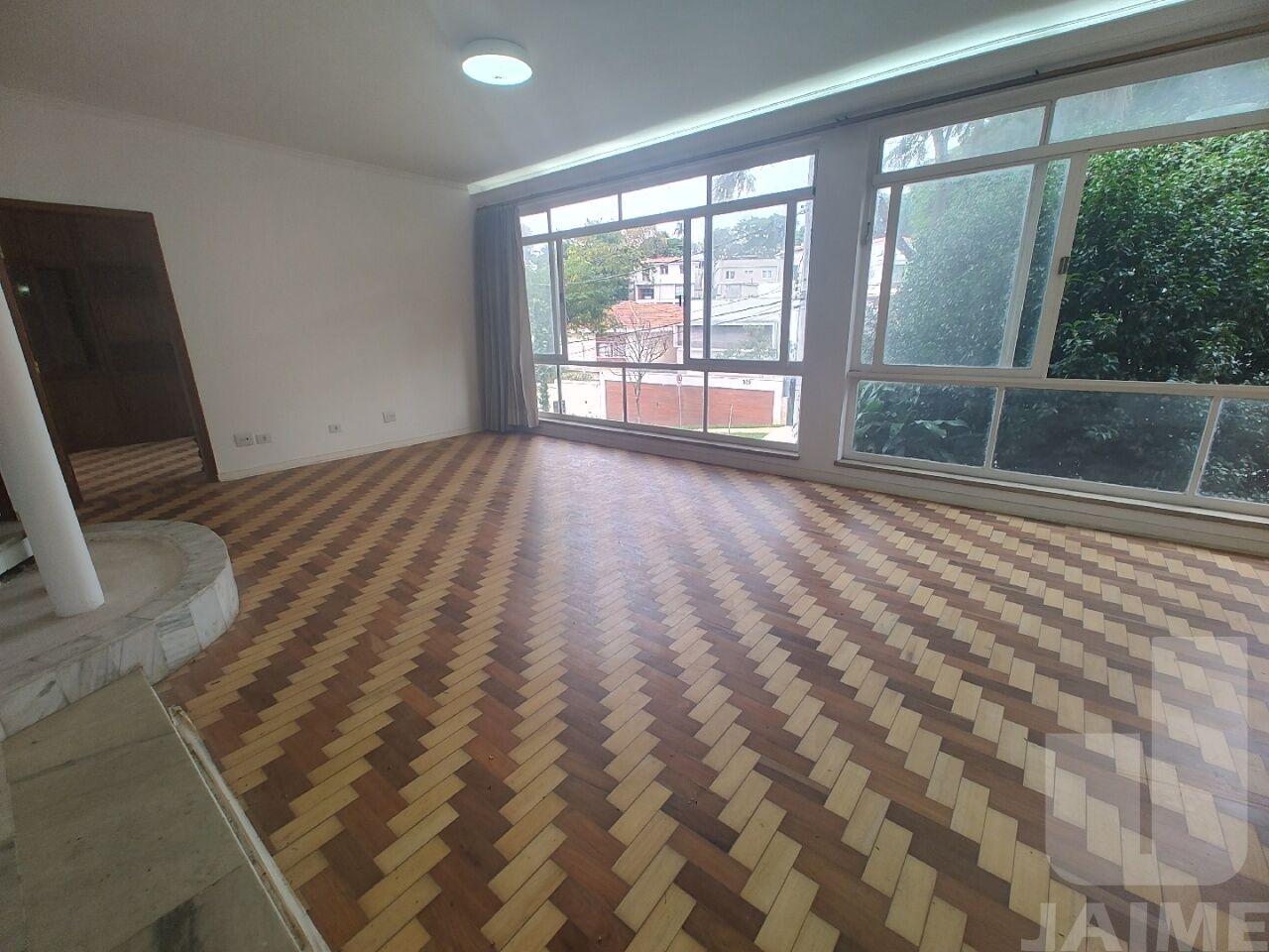 casa-assobradada-locacao-sao-paulo-pacaembu-3dormitorios-1suite-5vagas-330m2-JA39563