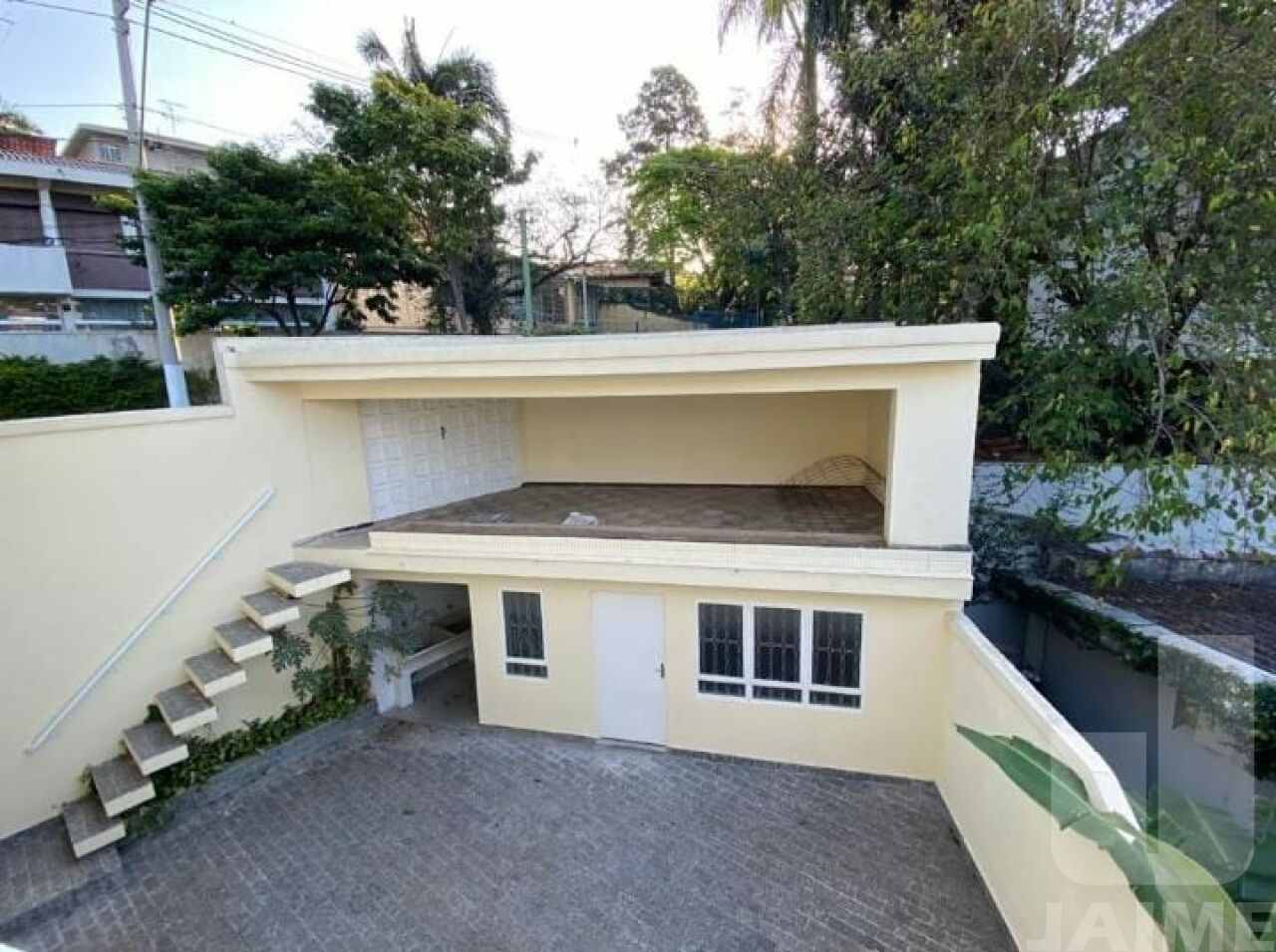 casa-assobradada-locacao-sao-paulo-pacaembu-3dormitorios-1suite-5vagas-330m2-JA39563