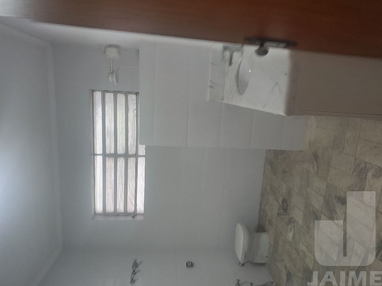 casa-assobradada-locacao-sao-paulo-pacaembu-3dormitorios-1suite-5vagas-330m2-JA39563