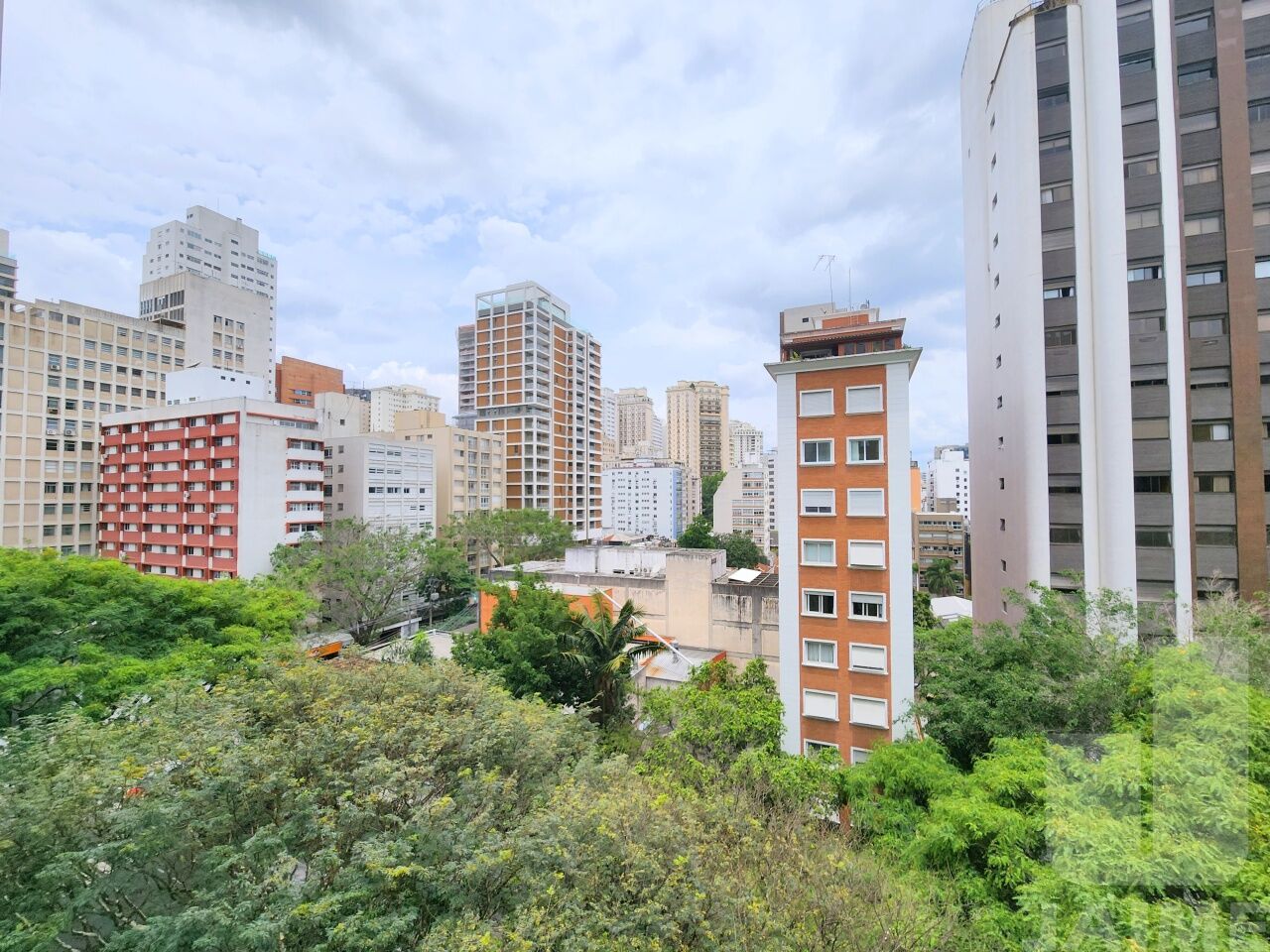apartamento-venda-sao-paulo-cerqueira-cesar-3dormitorios-1suite-1vaga-150m2-JA39629