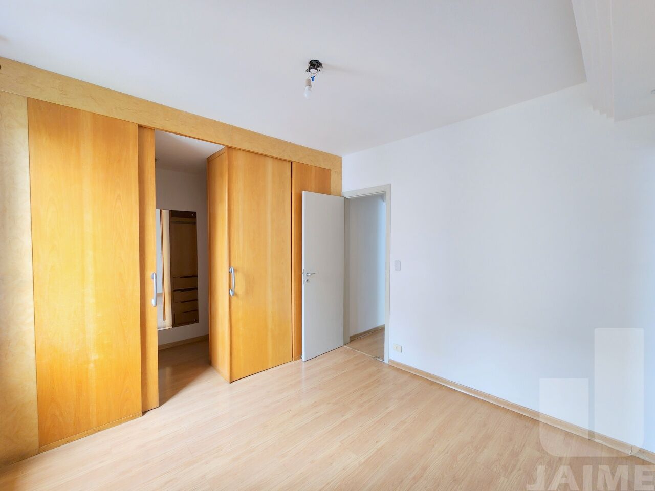 apartamento-venda-sao-paulo-cerqueira-cesar-3dormitorios-1suite-1vaga-150m2-JA39629