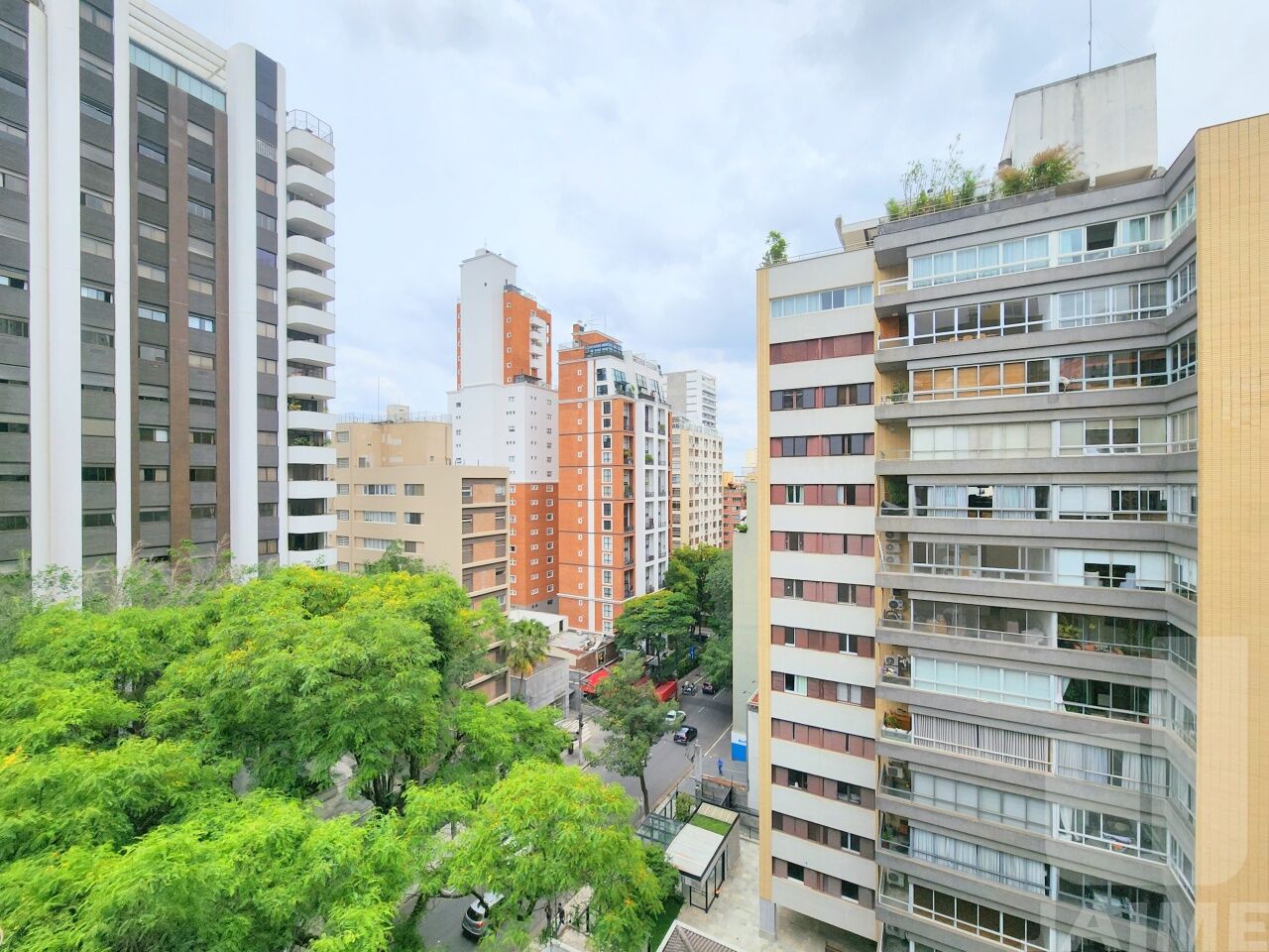 apartamento-venda-sao-paulo-cerqueira-cesar-3dormitorios-1suite-1vaga-150m2-JA39629
