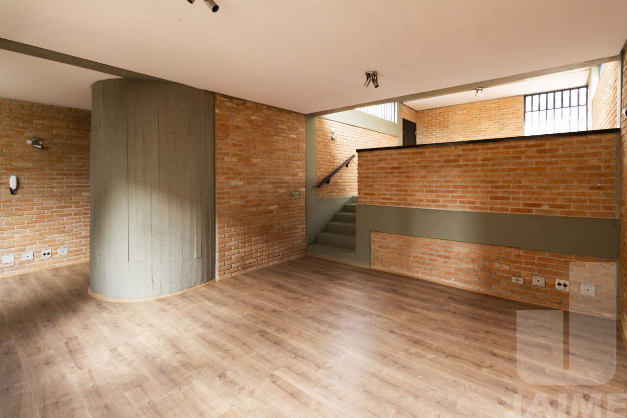 casa-assobradada-venda-sao-paulo-sumare-5dormitorios-2suites-2vagas-344m2-JA39768