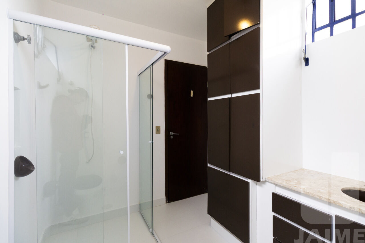 casa-assobradada-venda-sao-paulo-sumare-5dormitorios-2suites-2vagas-344m2-JA39768