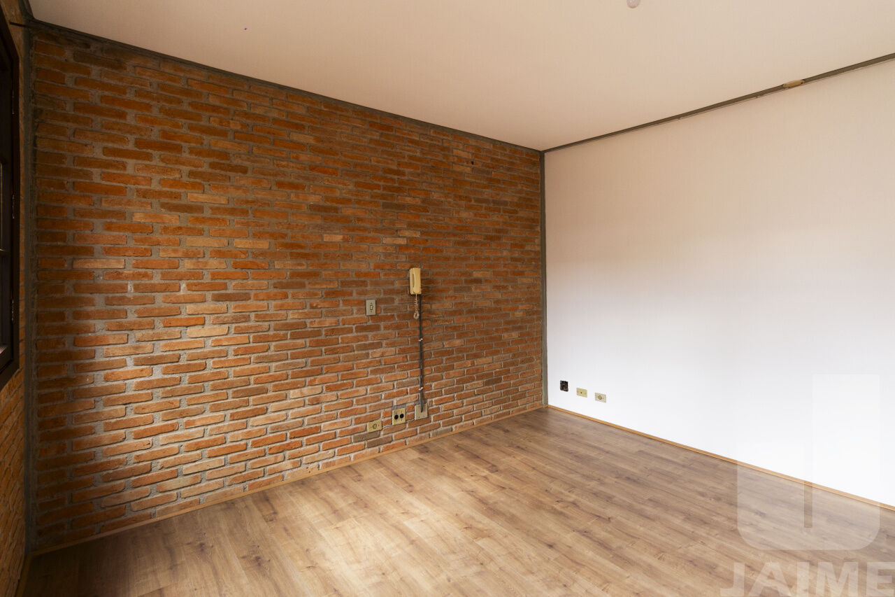 casa-assobradada-venda-sao-paulo-sumare-5dormitorios-2suites-2vagas-344m2-JA39768