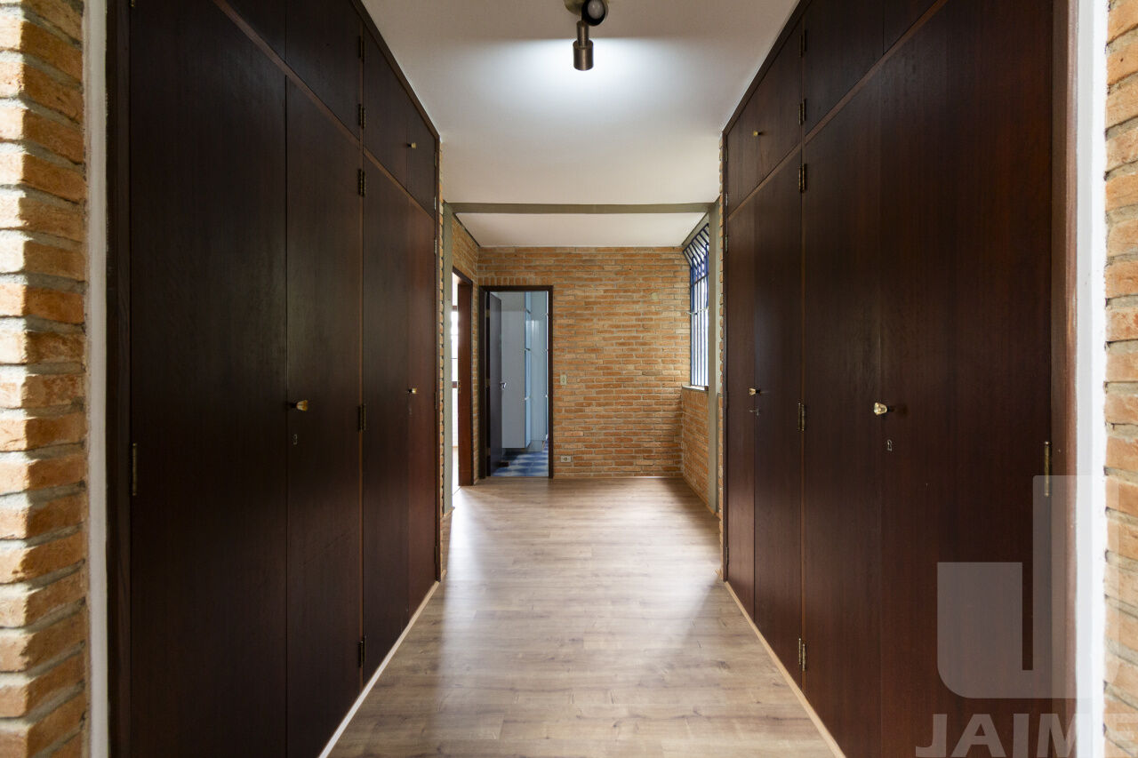 casa-assobradada-venda-sao-paulo-sumare-5dormitorios-2suites-2vagas-344m2-JA39768